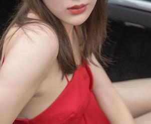 梦丝女神 – 原图里的莹仙女，照片好像在诉说每一段呆滞的旅途。