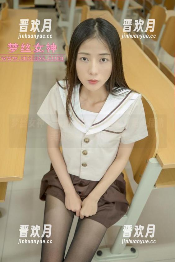 梦丝女神 - 魏婷婷私拍：睡衣只是小插曲，美图牵引着无尽遐想。