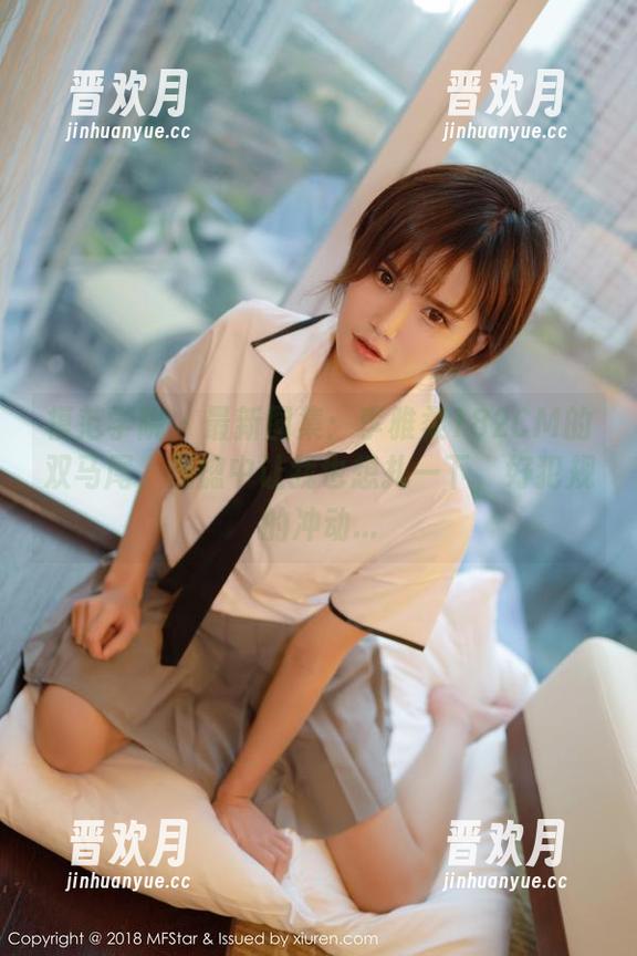 模范学院-李雅柔182CM 模范学院 - 最新图集:李雅柔182CM的双马尾,恍惚中让我也想扎一下,好犯规的冲动...