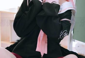 写真都快看饱了，樱井小莜美足一分享，竟让我不自觉重看。