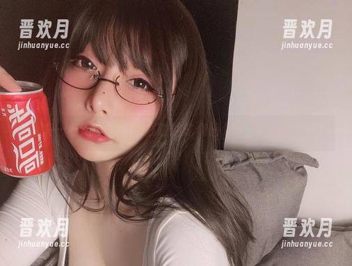 次屁啦 来一波无圣光,次屁啦的瑜伽图包让人心头一暖