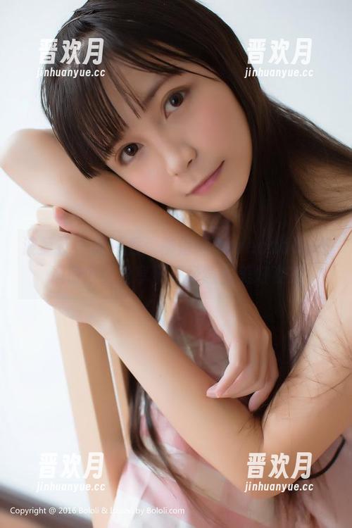 波萝社-柳侑绮Sevenbaby 波萝社 - 图片秀:柳侑绮Sevenbaby在运动中,分享那不经意的美好姿态