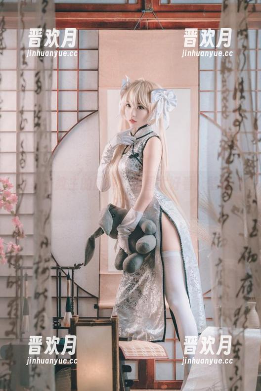 白易子教主 白易子教主的厨娘:原图太好看,壁纸都不想换