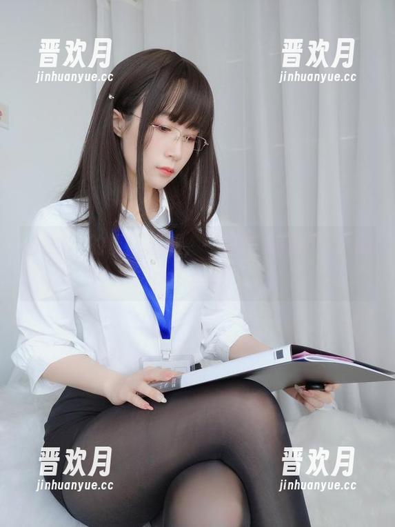 白银81 白银81的夏日浪潮,一组让人停不下来的cos套图!