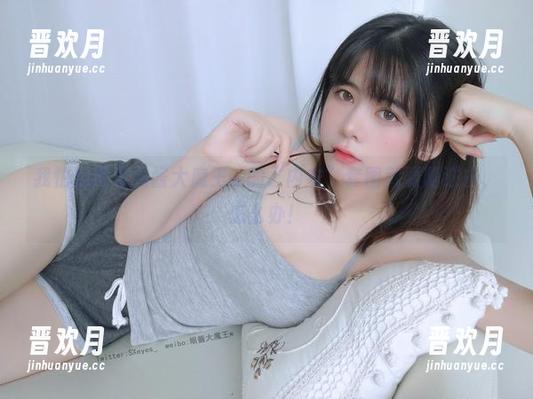 我怕我再看眼酱大魔王w的“内衣”套图就要陷进去，怎么办！