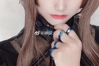 神探火狸狸的办公室写真：原图让你见识到什么叫“办公不务正业”！