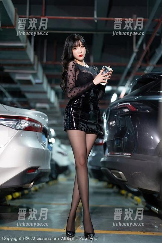 秀人网-Vetiver嘉宝贝儿 秀人网 - Vetiver嘉宝贝儿的女神合集,不小心被她的眼神勾到了...哎呀!