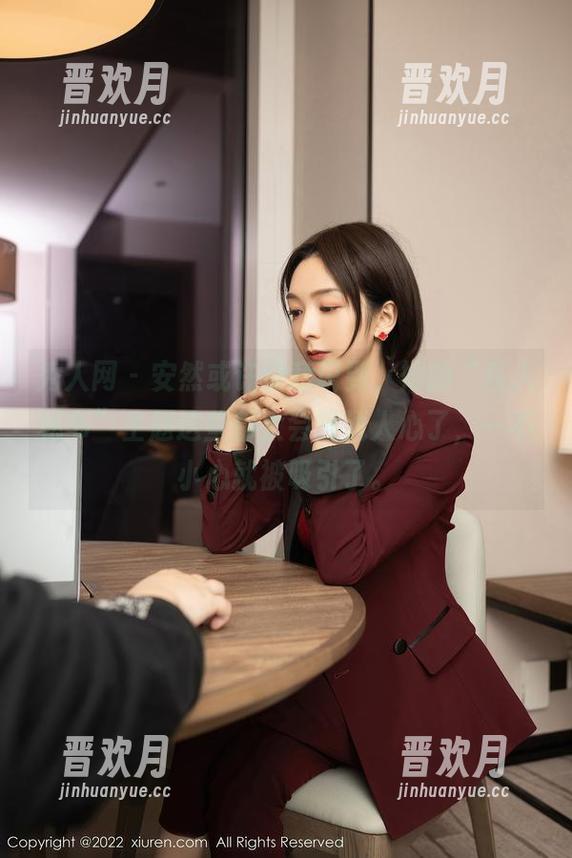 秀人网 - 安然或许没意识到，她的“私人秘书”主题这些都太会挑逗人心了，一不小心就被吸引了。