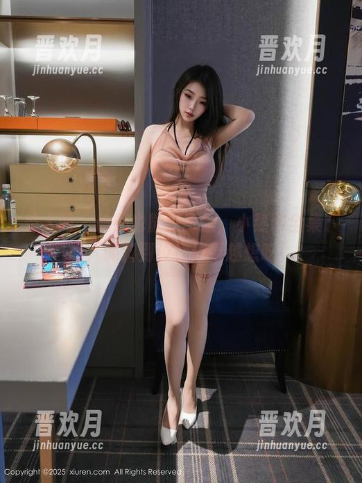秀人网-小热巴 秀人网 - 偷师也能做厨娘,小热巴全集下载,调料到位!越看越想吃!