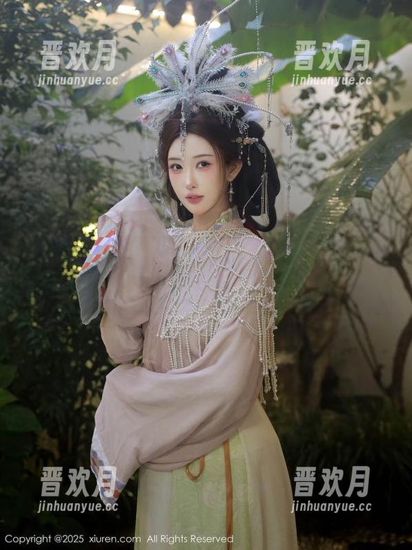 秀人网-抖娘利世 秀人网 - 抖娘利世的学妹合集,高清到让人想多看几眼!
