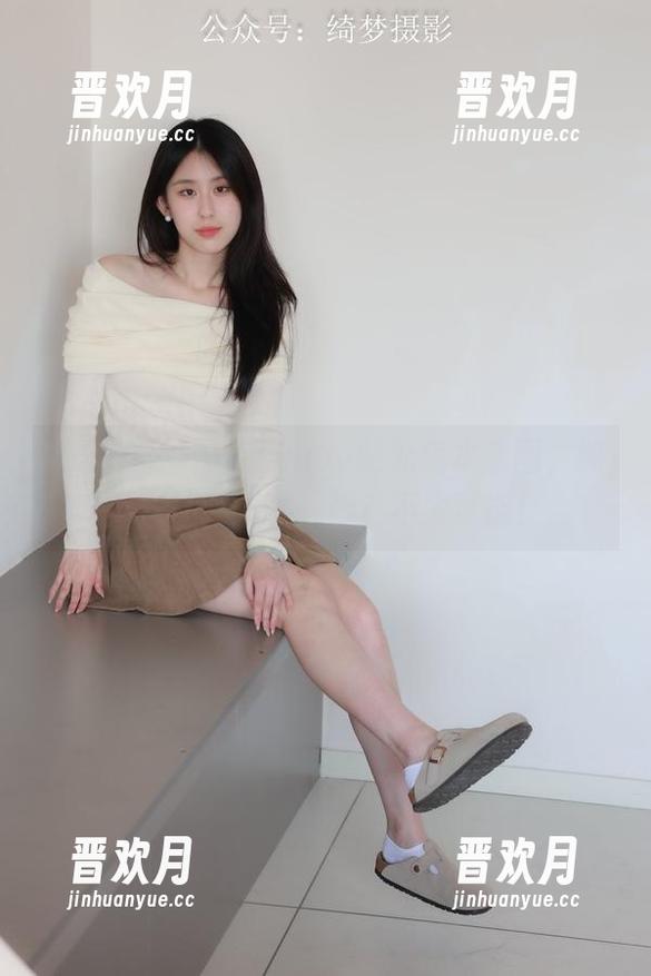 绮梦摄影-yuuu 绮梦摄影 - 来看yuuu的死库水套图,能不能让我闭嘴一秒?不太可能!