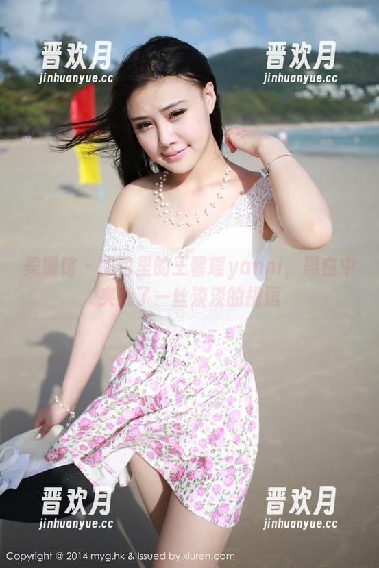美媛馆 - 图包里的王馨瑶yanni，黑白中夹杂了一丝淡淡的挑逗