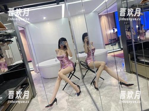 葛征 微密圈 - 白丝和女仆的绝配,葛征的无圣光合集,让人体验到极简的美感。
