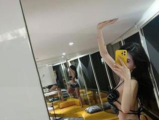 微密圈 – 葛征的运动白袜全纪录，私房趣味请自取