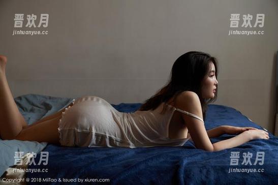 蜜桃社-初月 蜜桃社 - 初月的校服美图合集,看完要学会偷偷摸摸过课!