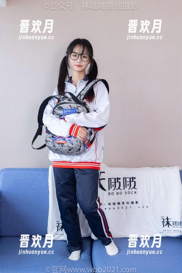 袜啵啵-甜甜圈 袜啵啵 - 油亮肉丝(花絮版)写真集:甜甜圈的油腻自白