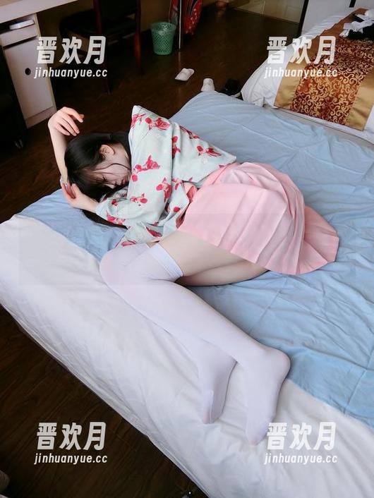 西尔酱 慢慢看西尔酱的兰草旗袍原图,你也会忘记时间的流逝!