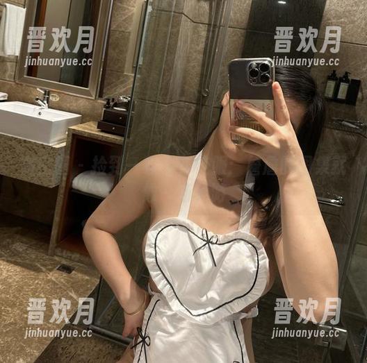 詹詹 微密圈 - 捡到一套定制校服:詹詹的图集就像一场梦游