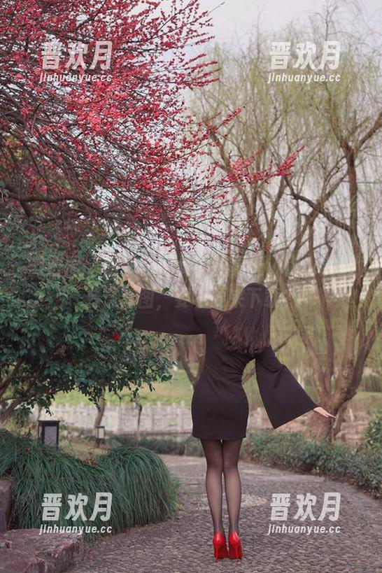 辣妈女神 微密圈 - 嫉妒辣妈女神的夏天,你也能拥有这套图,要不要来下载?