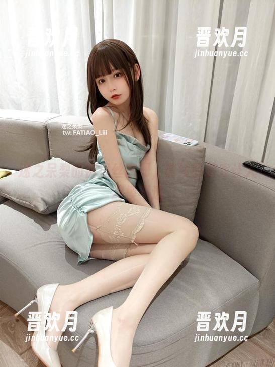 迷之呆梨 迷之呆梨的裤里丝图册,曲线的游戏让人捉摸不透