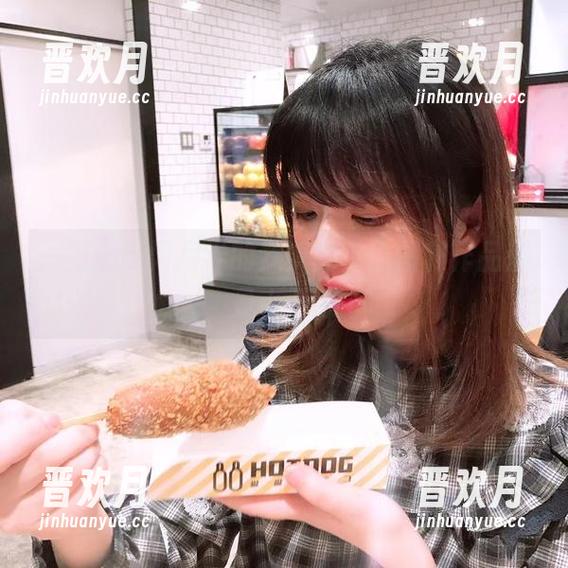 闪月半 一路追随闪月半的梦梦兔,原图和作品都是小开心